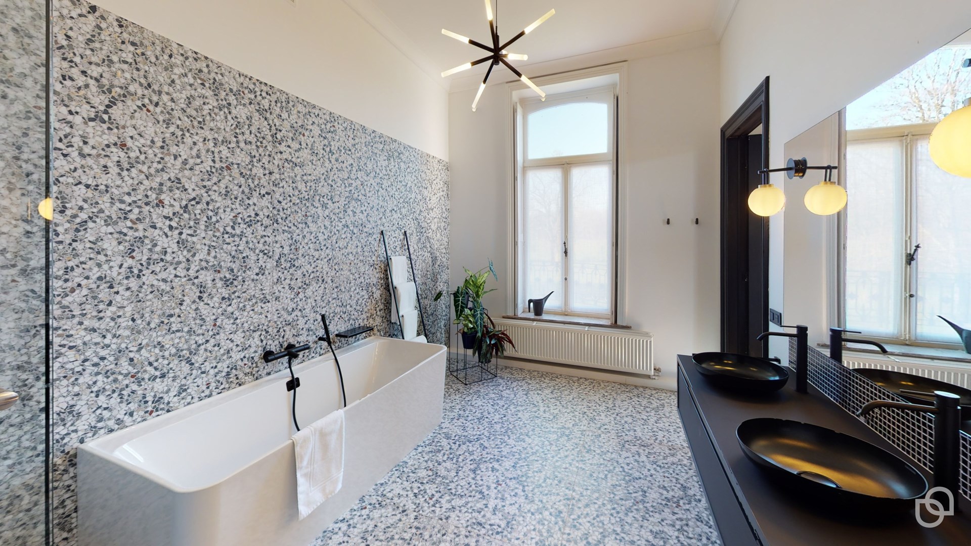 Chateau-de-la-Louveterie-Bathroom