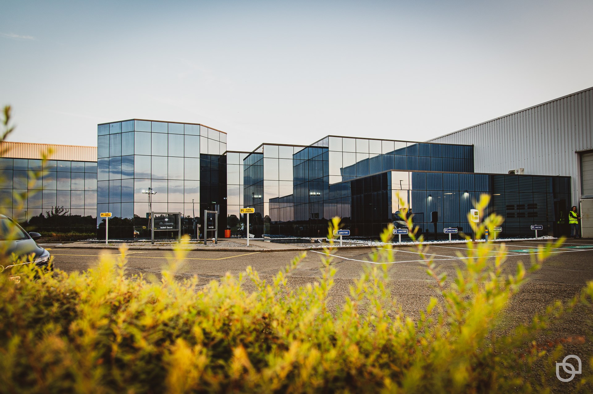 Bâtiment Sprimo - Façade verre et verdure