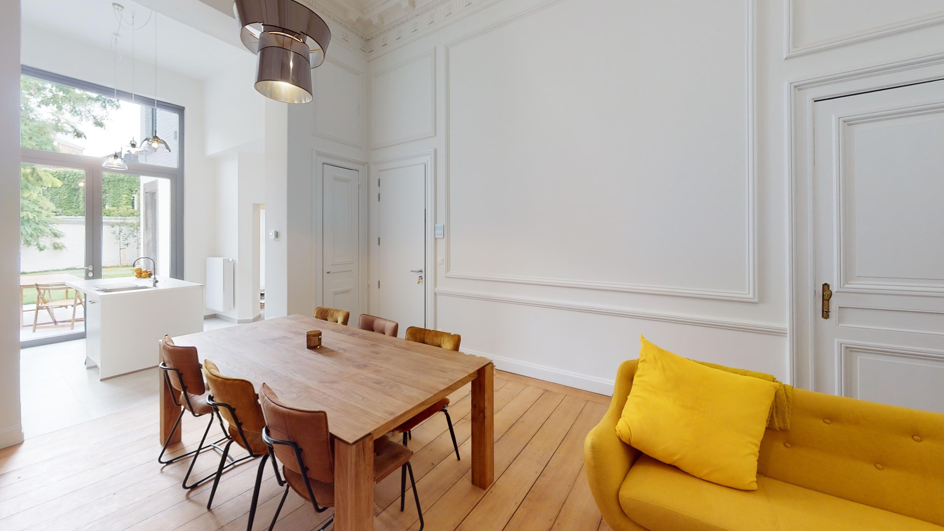 Rue-Dartois-RDC-Dining-Room